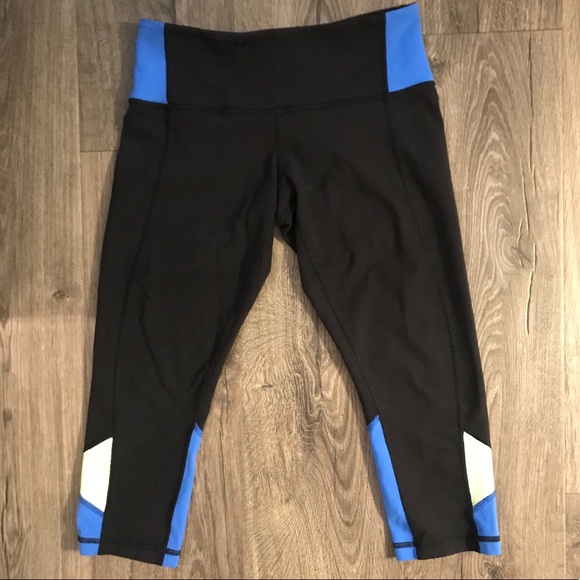 Lululemon Crops - Picture 2 of 7